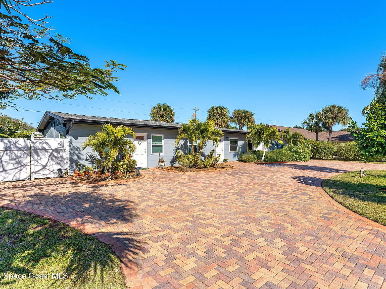 280 Grant Ave Satellite Beach, FL 32937 - Thumbnail 4