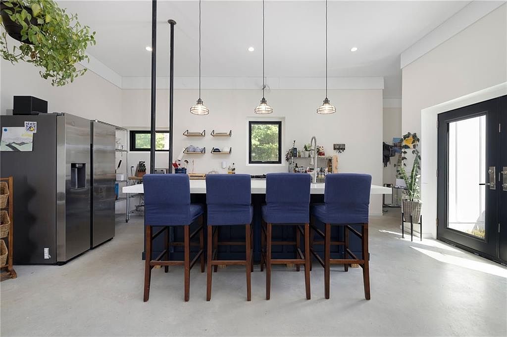 10 Bucknam Rd Wood River Junction, RI 02894 - Thumbnail 4