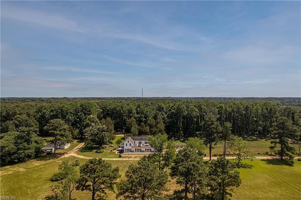 522 Felton Rd Deltaville, VA 23043 - Thumbnail 4