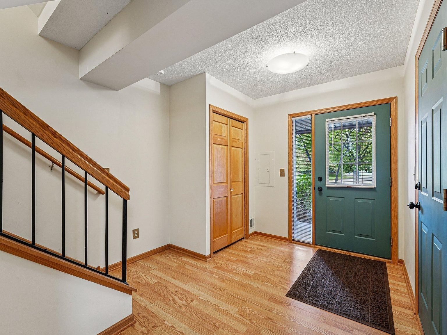 15665 24th Ave N UNIT C Plymouth, MN 55447 - Thumbnail 4