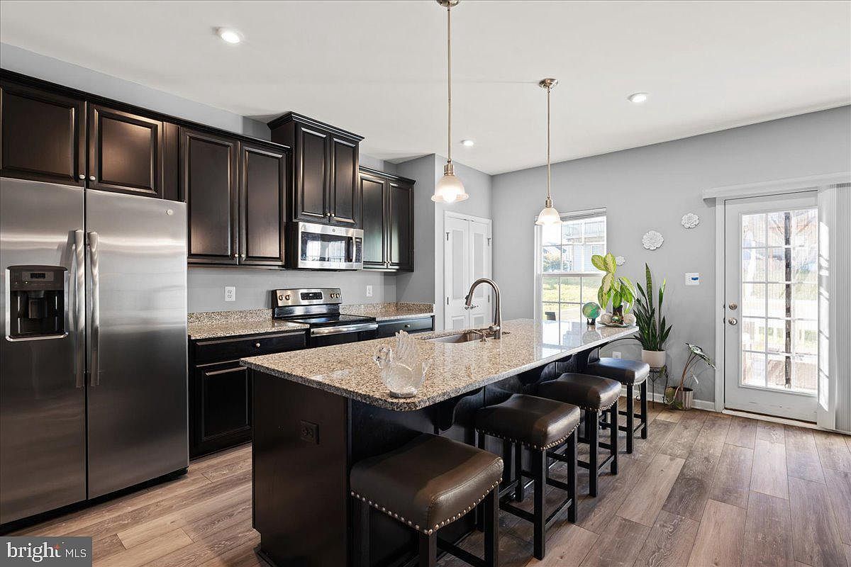 26 Quebec Ct Falling Waters, WV 25419 - Thumbnail 4