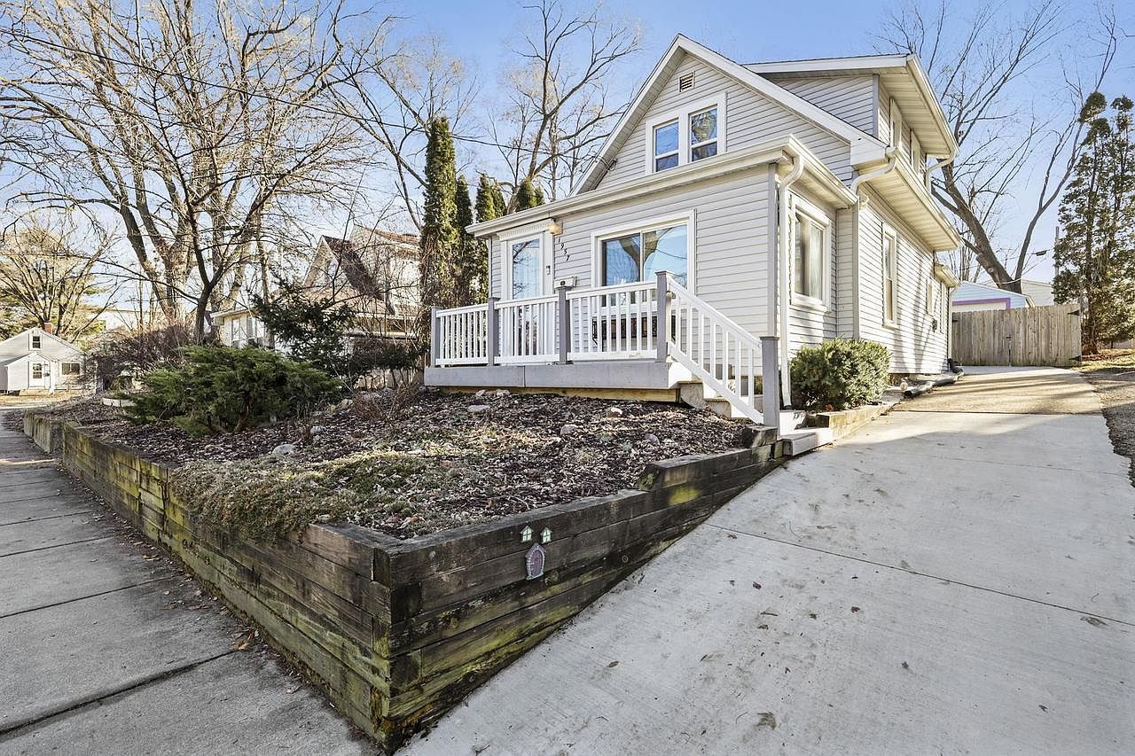 1957 Heath Ave Madison, WI 53704 - Thumbnail 4