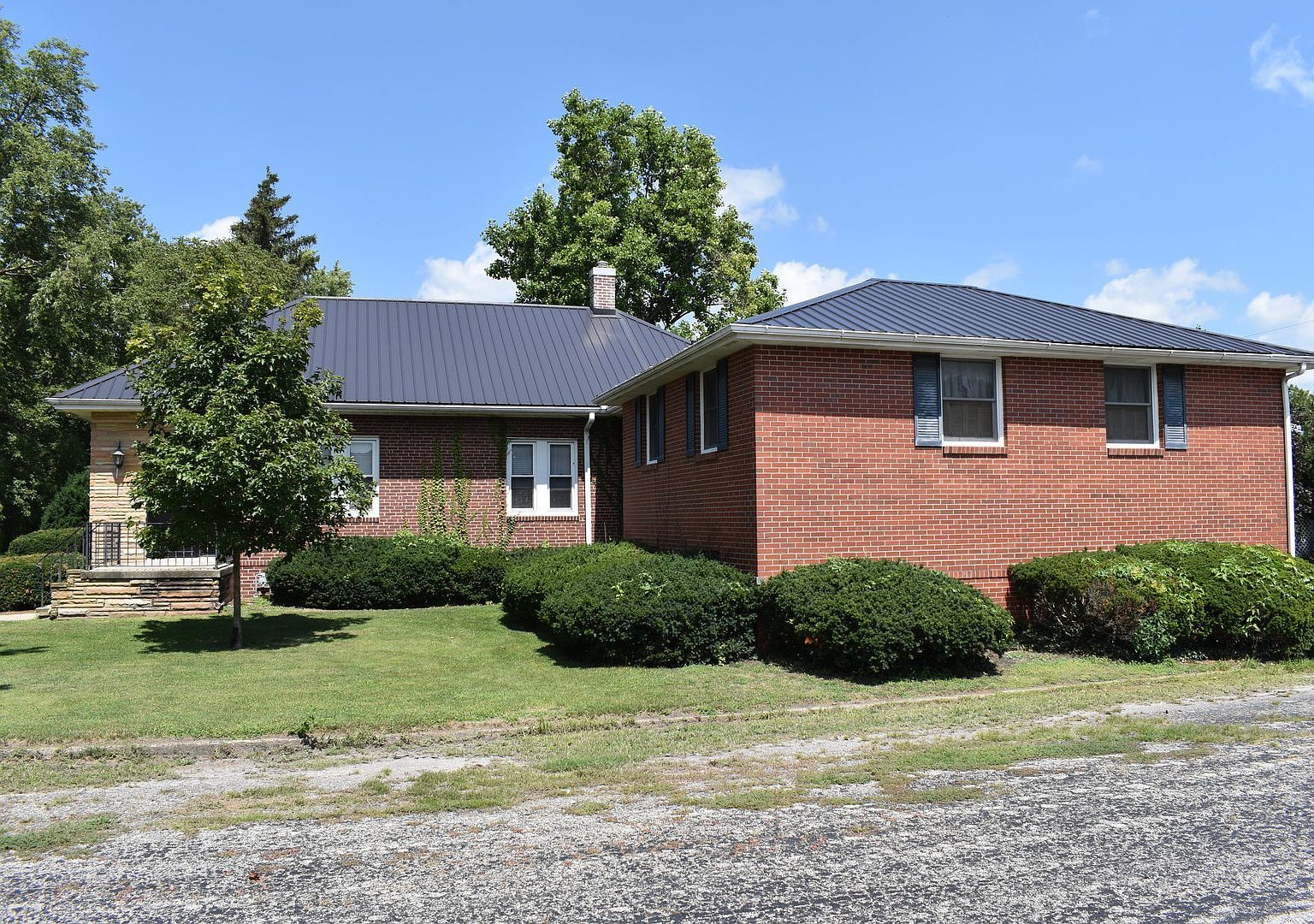 308 S Jackson St Flanagan, IL 61740 - Thumbnail 4