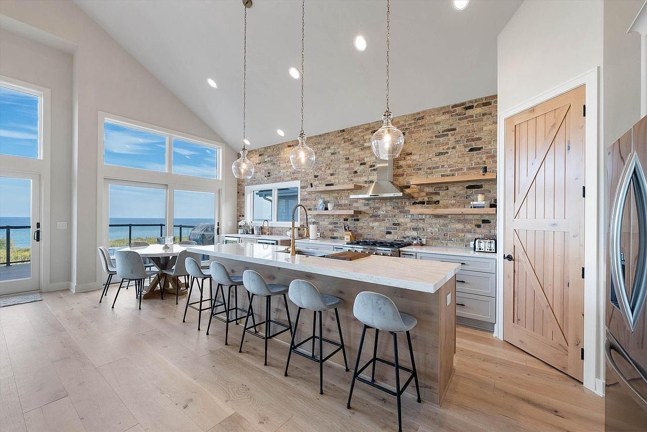 1082 Seanma Wynd Grafton, WI 53024 - Thumbnail 4