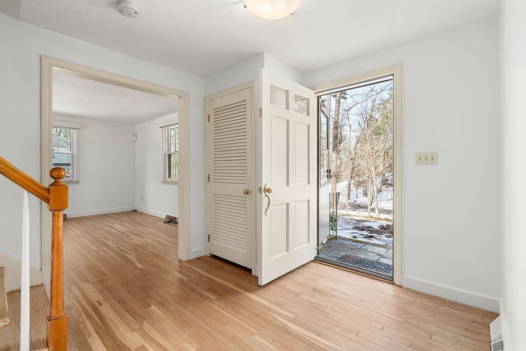 20 Hickory Hill Rd Wayland, MA 01778 - Thumbnail 4