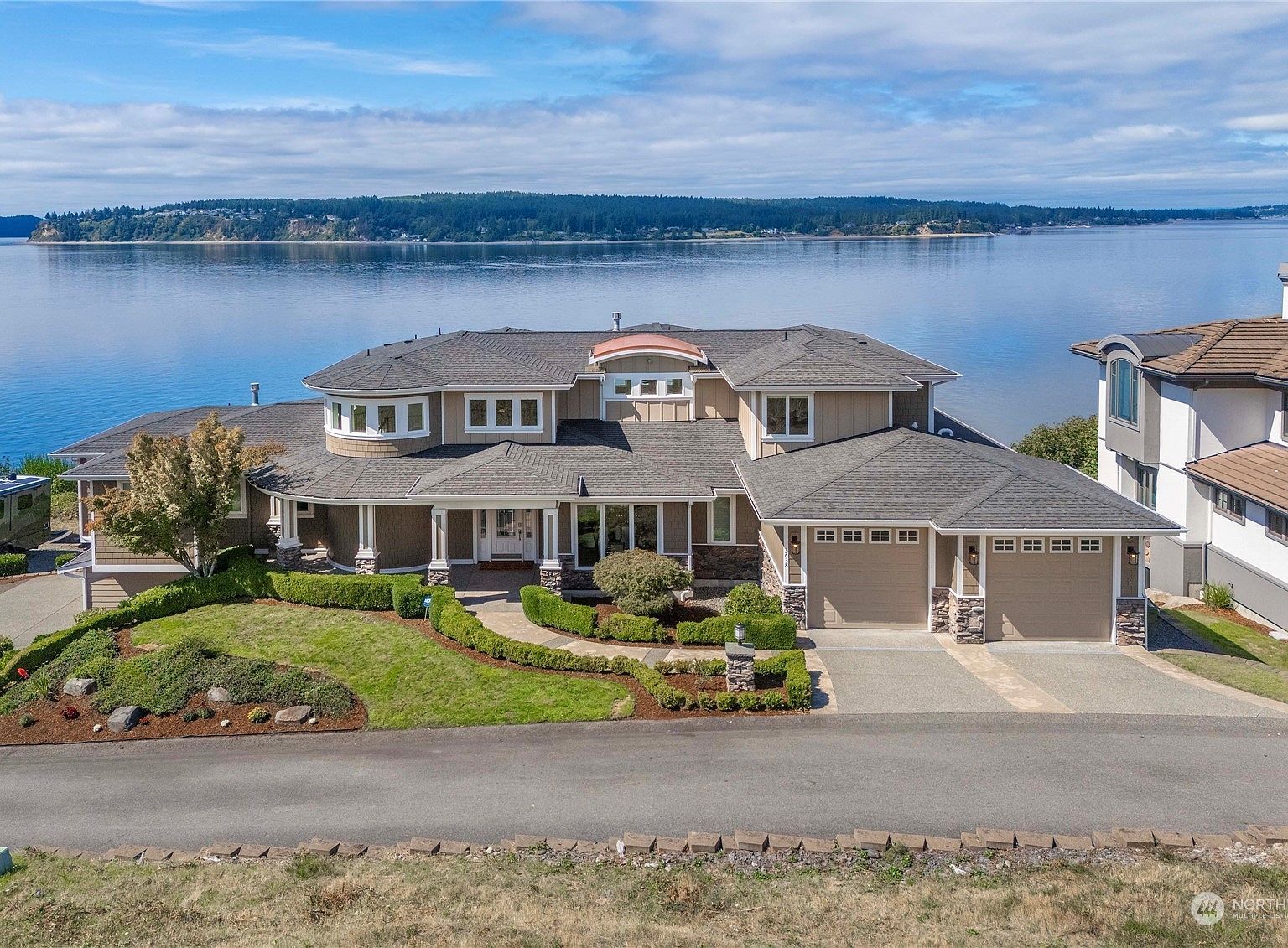 3638 Soundview Dr W University Place, WA 98466 - Thumbnail 4