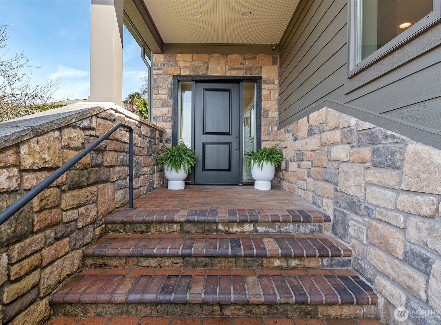 1321 S Sunset Dr Tacoma, WA 98465 - Thumbnail 4