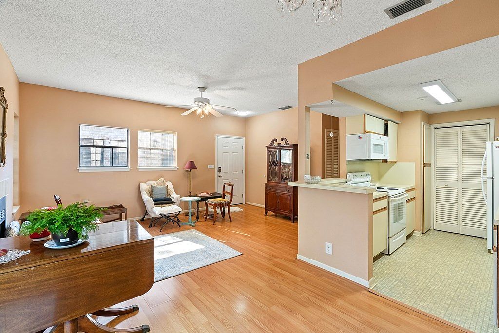 210 Oak Bay St #406 Rockport, TX 78382 - Thumbnail 4