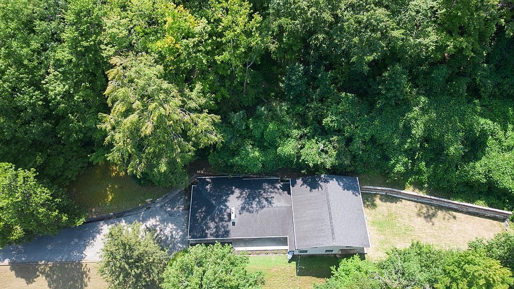 1300 Kentucky Blvd Hazard, KY 41701 - Thumbnail 4