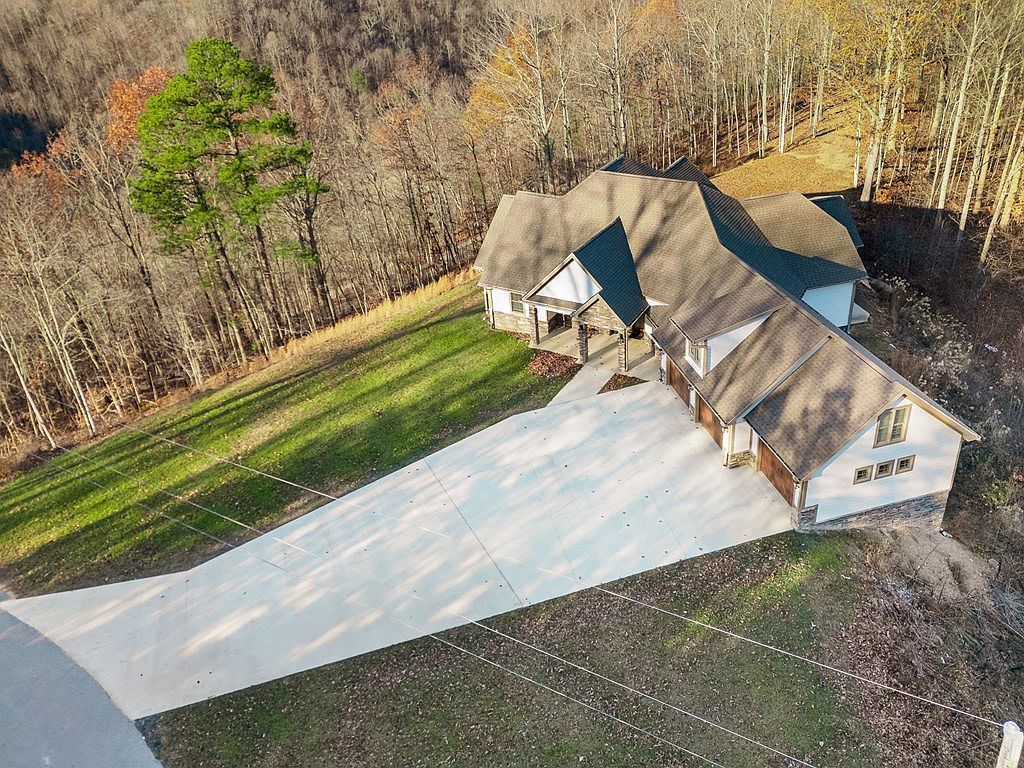 80 Rebel Trl Hazard, KY 41701 - Thumbnail 4