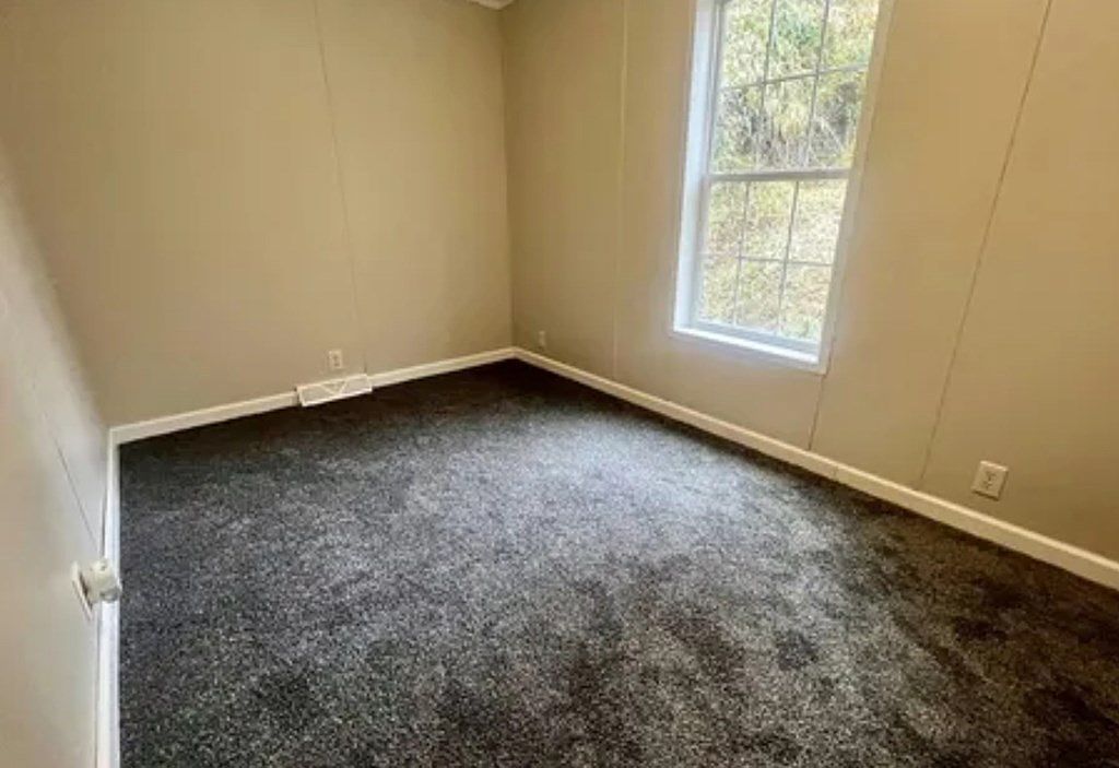 580 Hooterville Rd Hazard, KY 41701 - Thumbnail 4