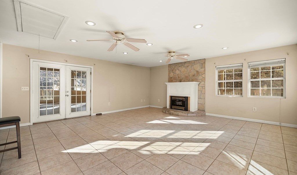 395 Kenmont Rd Jeff, KY 41751 - Thumbnail 4