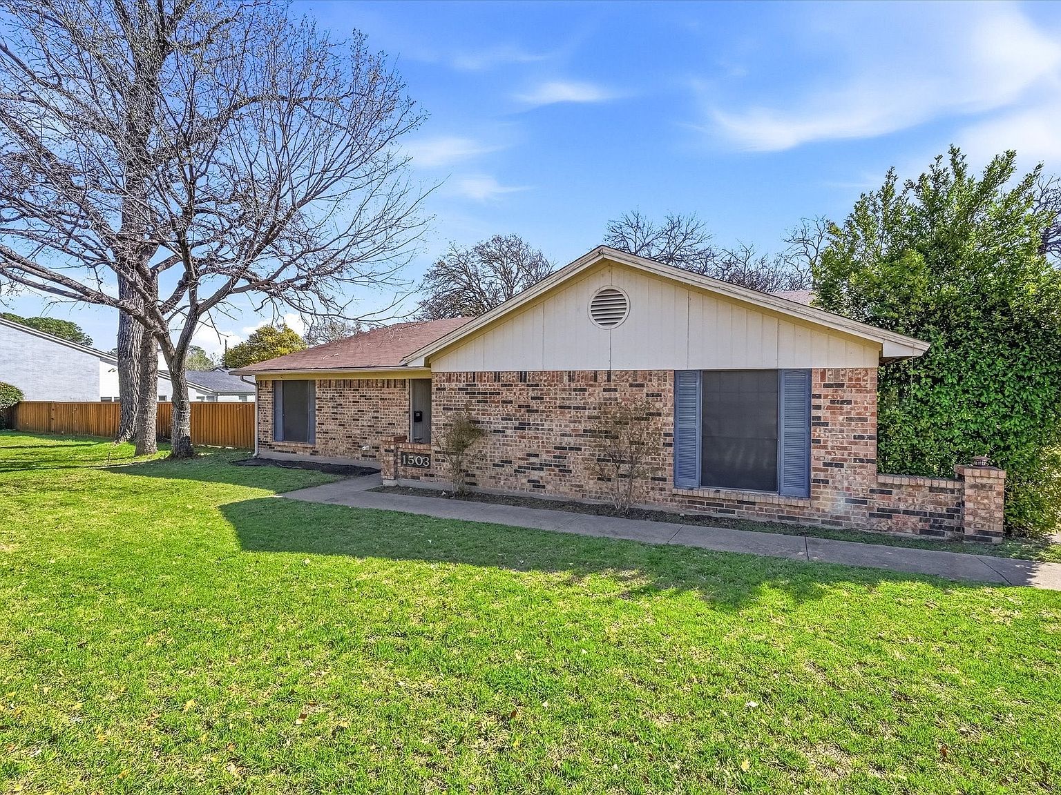 1503 N Fielder Rd Arlington, TX 76012 - Thumbnail 4