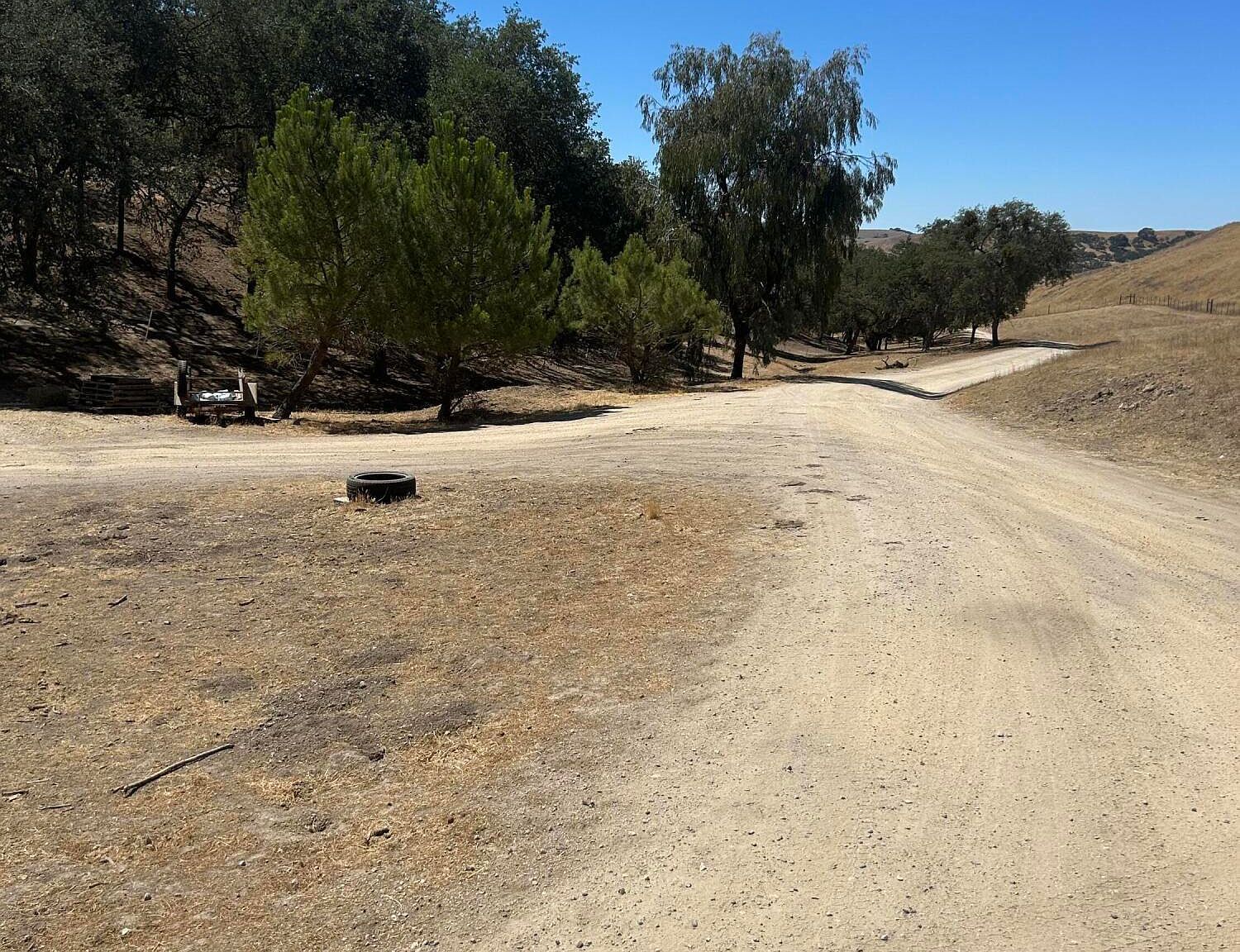 77517 Lowes Canyon Rd San Miguel, CA 93451 - Thumbnail 4