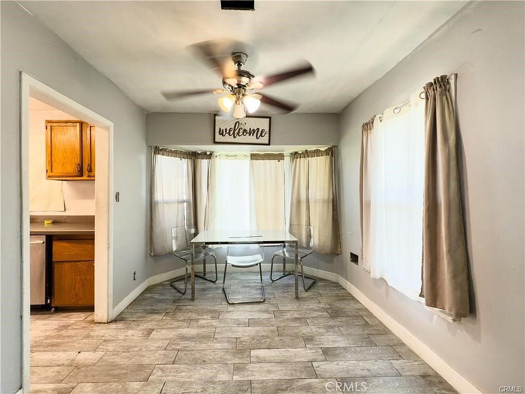 4810 E San Luis St Compton, CA 90221 - Thumbnail 4