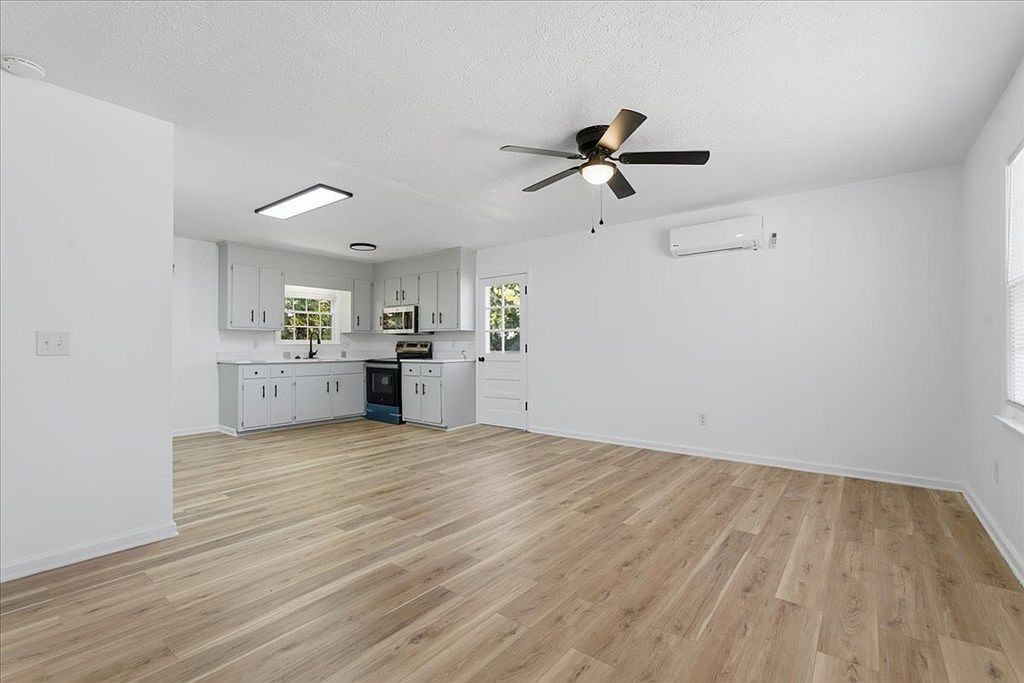 331 Wickham St South Boston, VA 24592 - Thumbnail 4