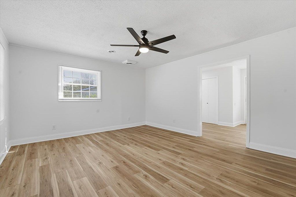 761 W 5th St Chase City, VA 23924 - Thumbnail 4