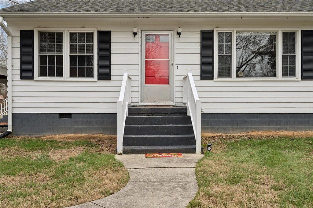 1056 Macdonald Rd Scottsburg, VA 24589 - Thumbnail 4