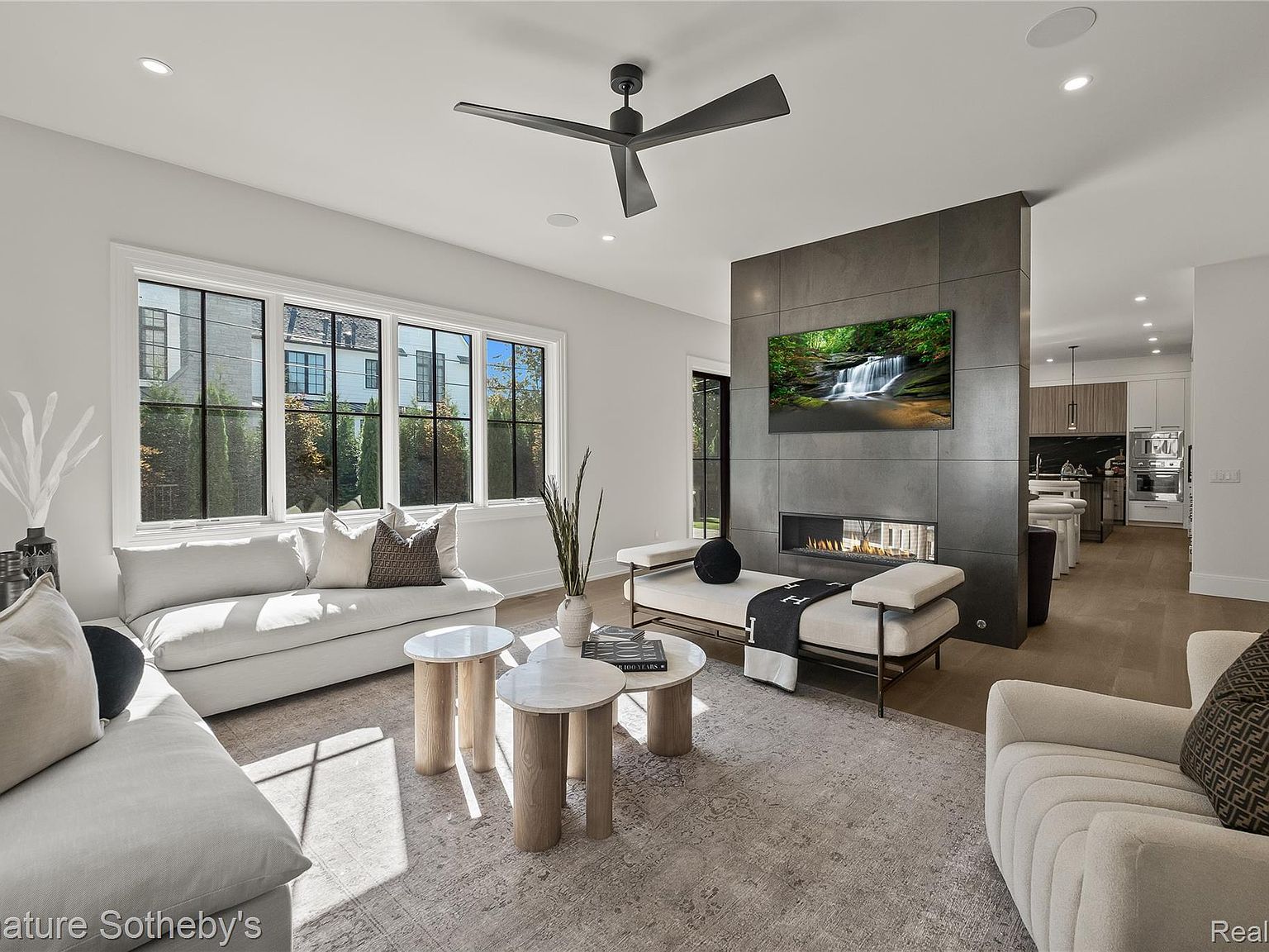 1120 Lyonhurst St Birmingham, MI 48009 - Thumbnail 4