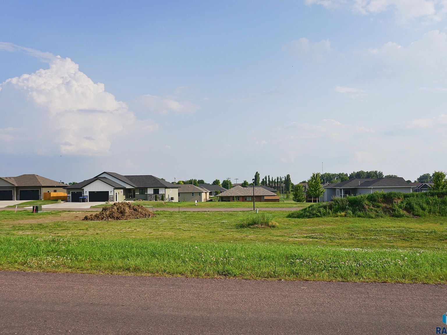 429 W 5th St Crooks, SD 57020 - Thumbnail 4