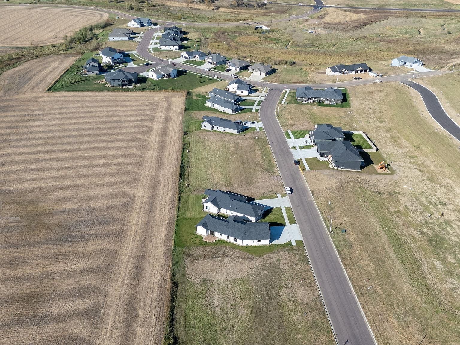 904 Tortuga Ave Hartford, SD 57033 - Thumbnail 4