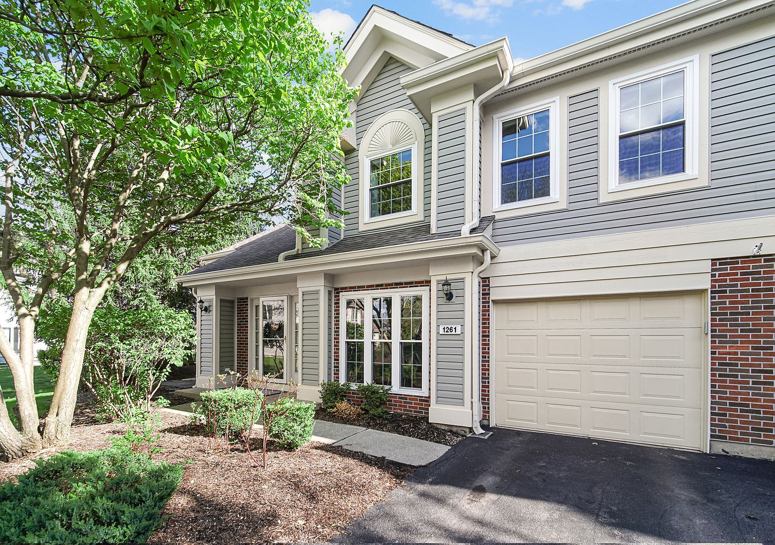 1261 Old Mill Ln Elk Grove Village, IL 60007 - Thumbnail 4