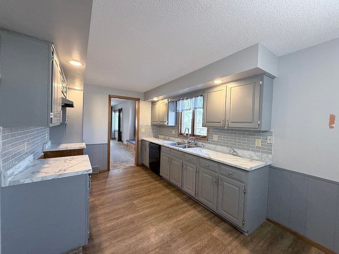 704 7th St Sibley, IA 51249 - Thumbnail 4