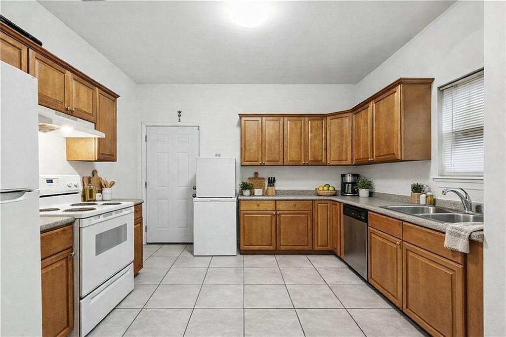 1209 Tallow Tree Ln Harvey, LA 70058 - Thumbnail 4