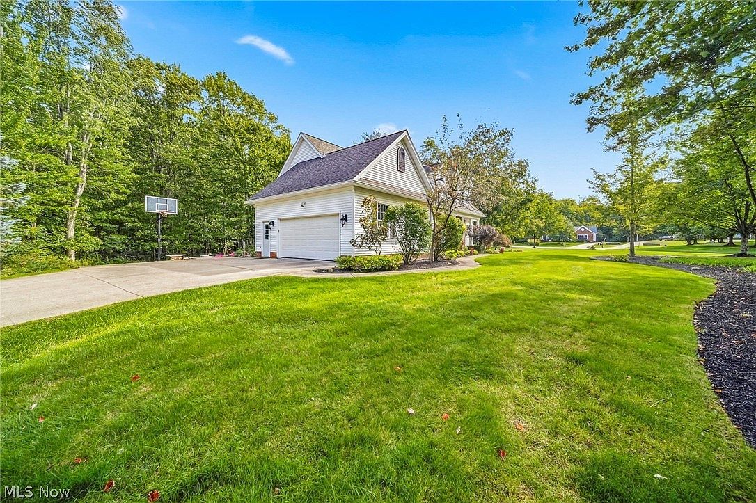 7705 Keystone Dr Concord Township, OH 44077 - Thumbnail 4