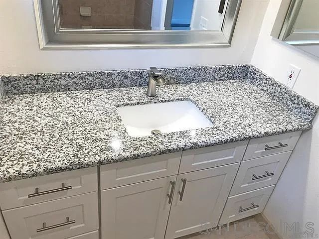 4562 Twain Ave APT 13 San Diego, CA 92120 - Thumbnail 4