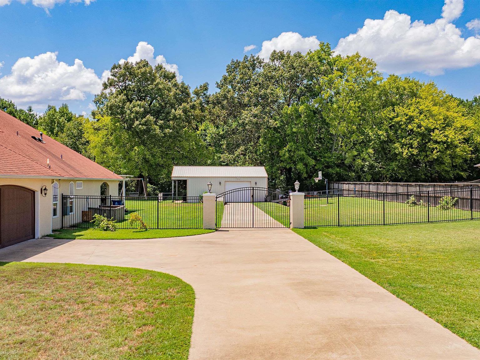 235 County Road 1130 Kilgore, TX 75662 - Thumbnail 4