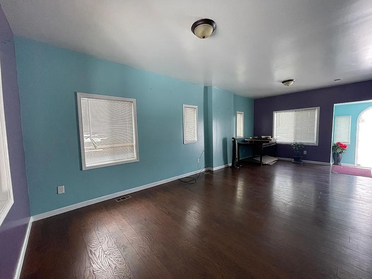 8056 Fisher Ave Warren, MI 48089 - Thumbnail 4