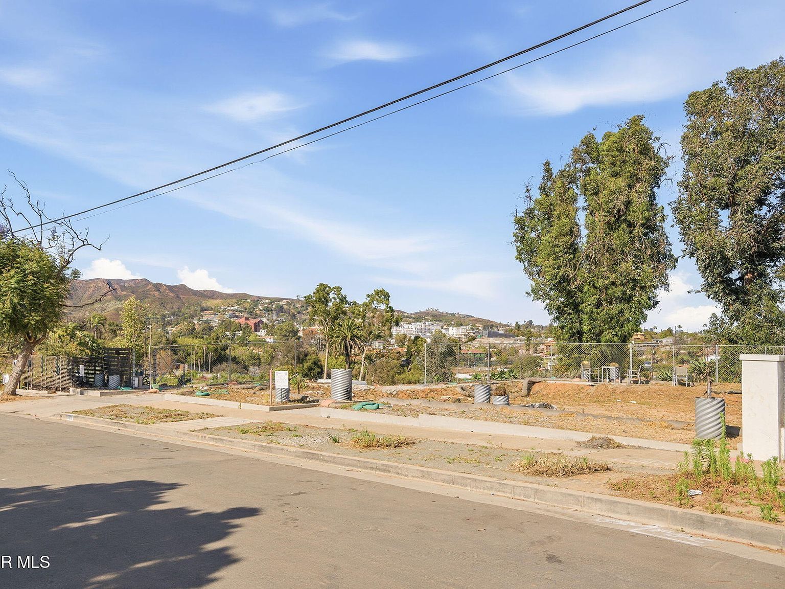 558 Erskine Dr Pacific Palisades, CA 90272 - Thumbnail 4