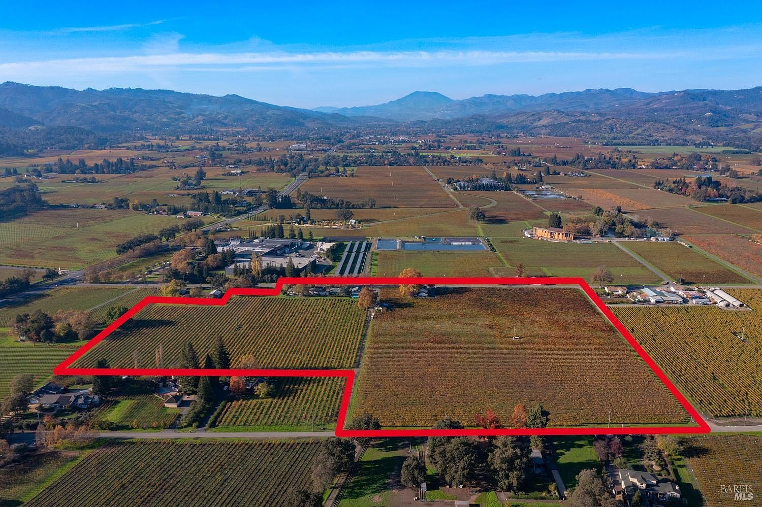 1135 Galleron Ln Saint Helena, CA 94574 - Thumbnail 4