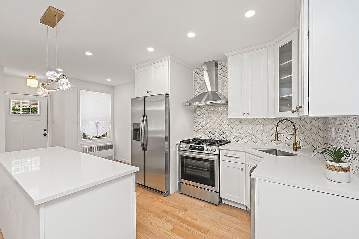 1110 E 101st St Brooklyn, NY 11236 - Thumbnail 4