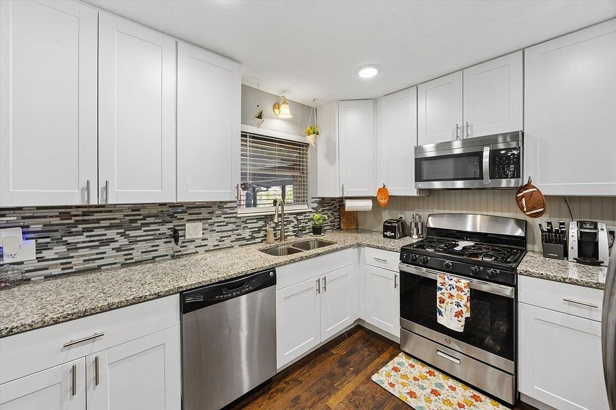 4929 Ira St Haltom City, TX 76117 - Thumbnail 4