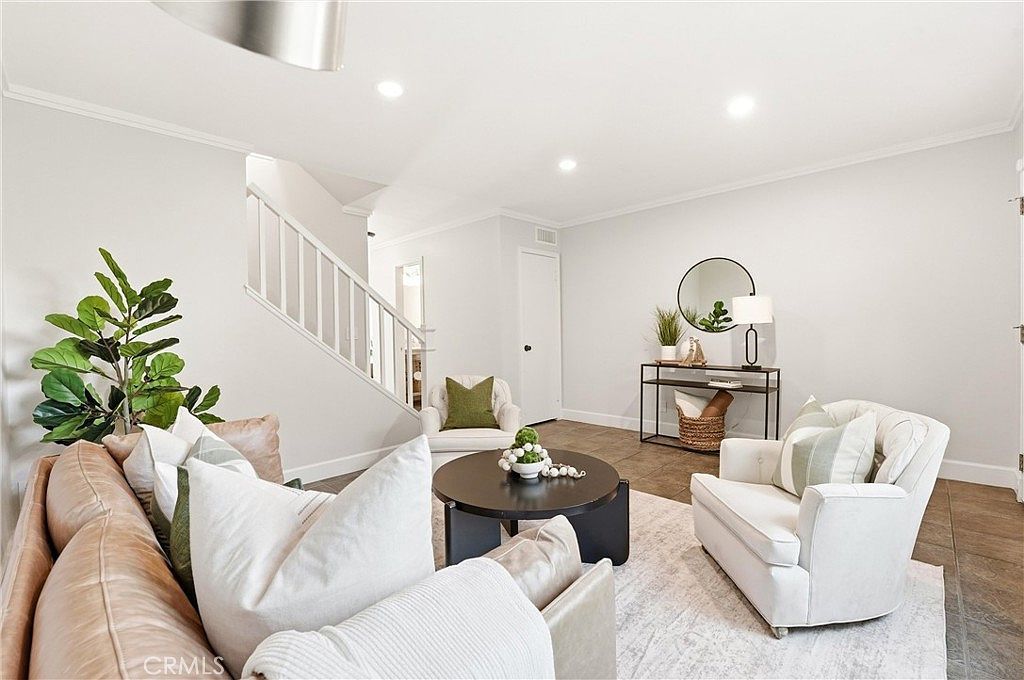 11960 Gloxinia Ave Fountain Valley, CA 92708 - Thumbnail 4