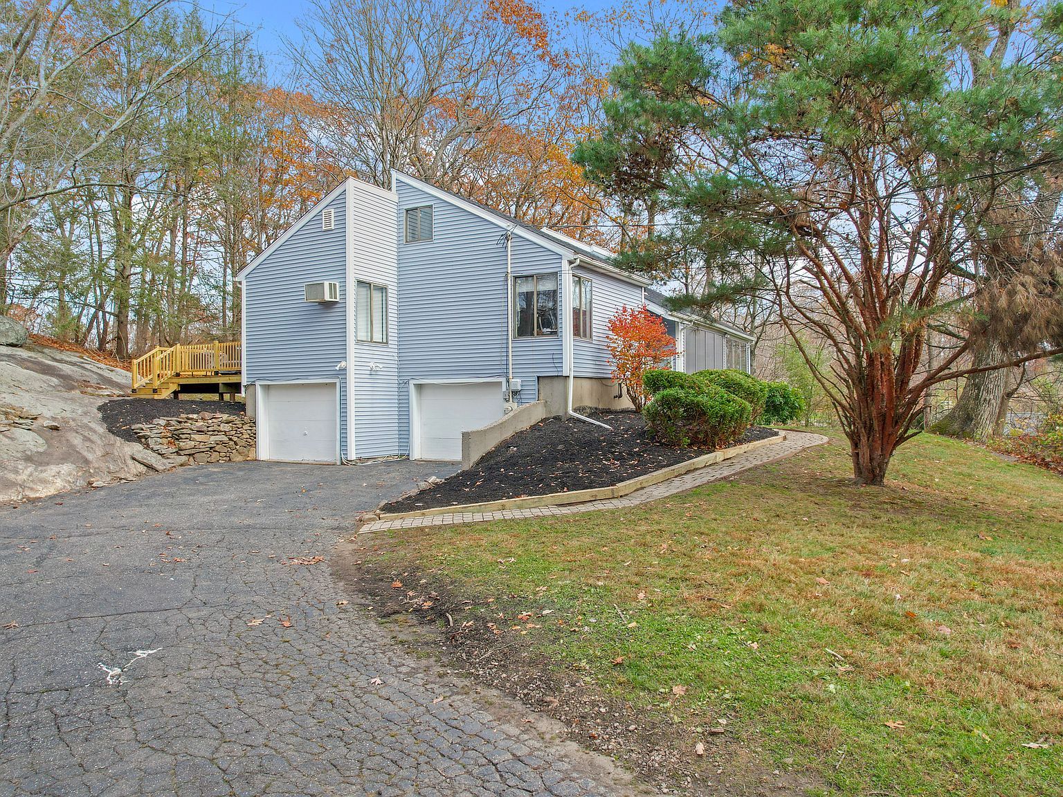 6 Dartmouth Dr Shelton, CT 06484 - Thumbnail 4