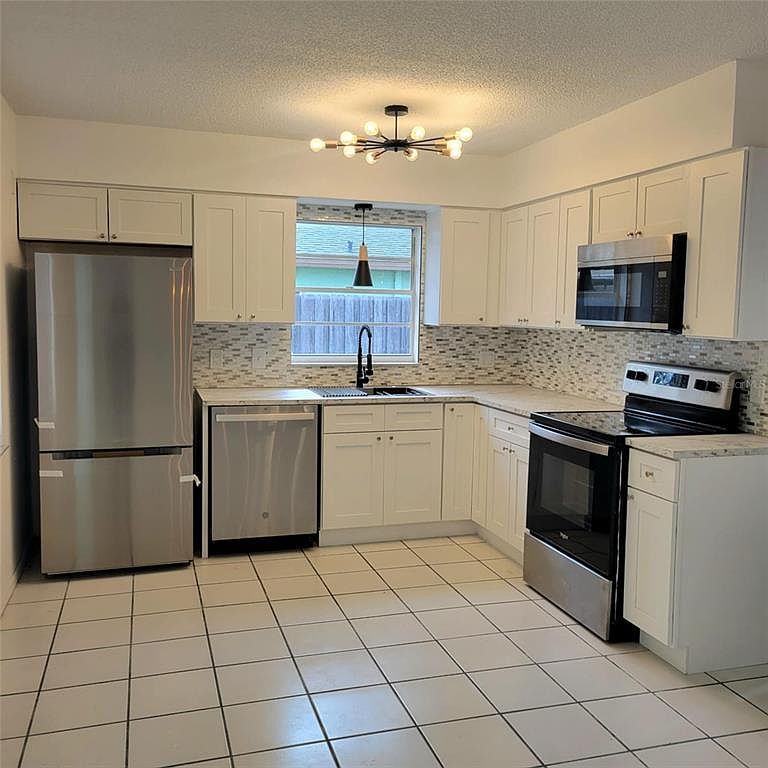 8504 Lafitte Dr Hudson, FL 34667 - Thumbnail 4