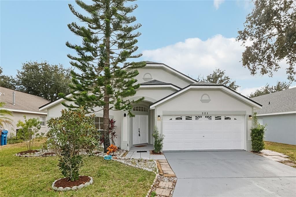 221 Garberia Dr Davenport, FL 33837 - Thumbnail 4