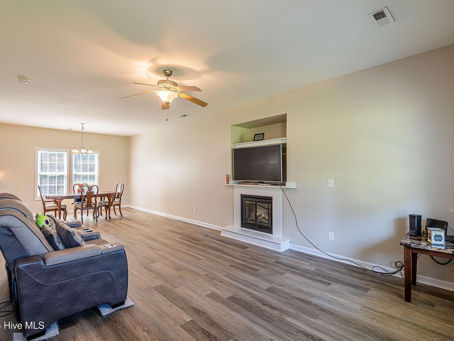 472 Comfort Rd Richlands, NC 28574 - Thumbnail 4