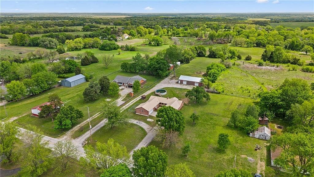 2438 County Road 4500 Coffeyville, KS 67337 - Thumbnail 4