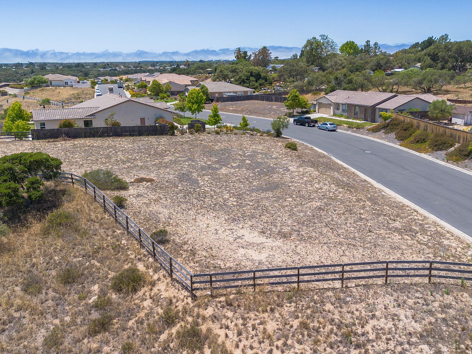 384 Falcon Crest Dr Lompoc, CA 93436 - Thumbnail 4