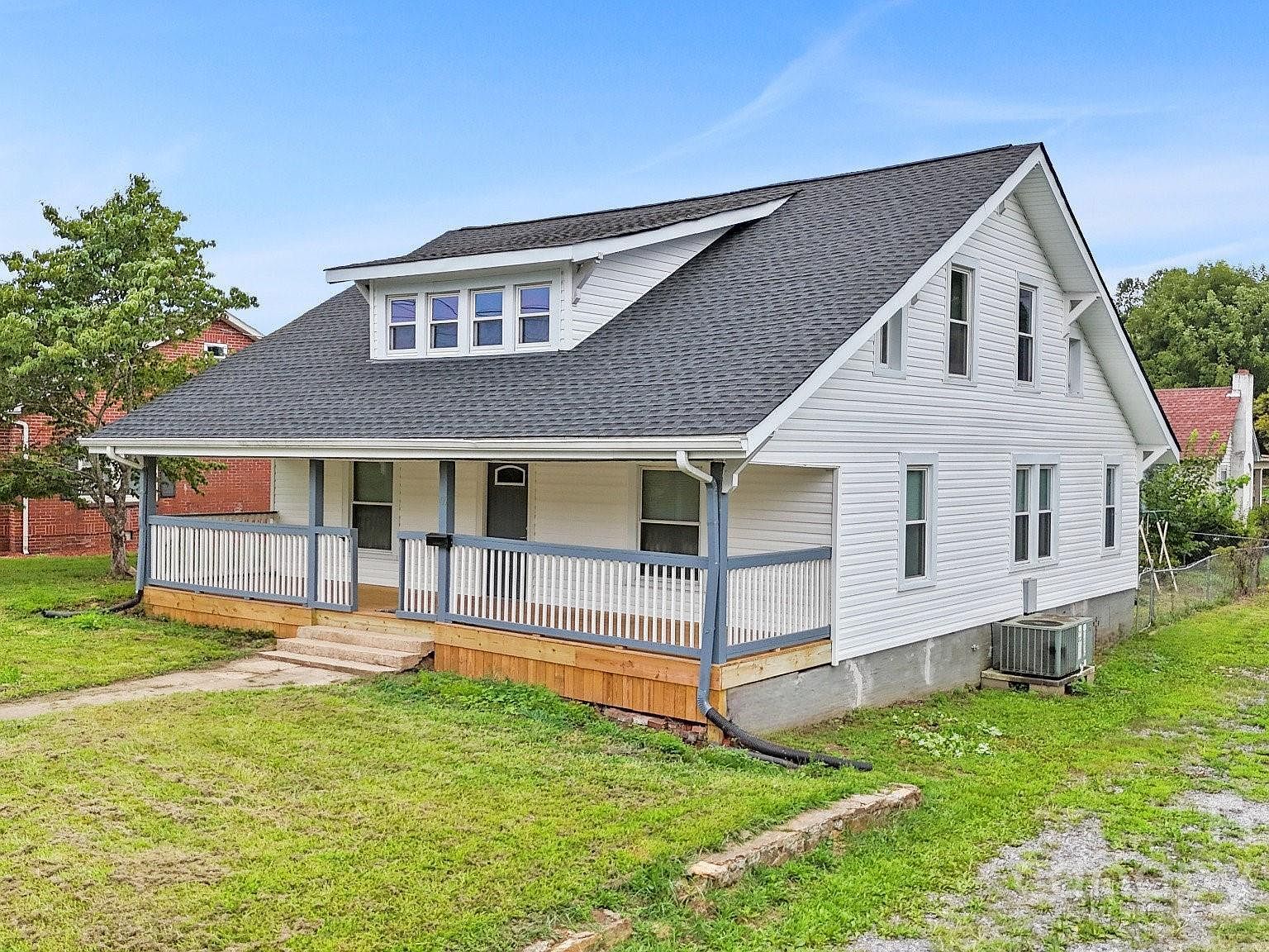 106 Virginia St SW Lenoir, NC 28645 - Thumbnail 4