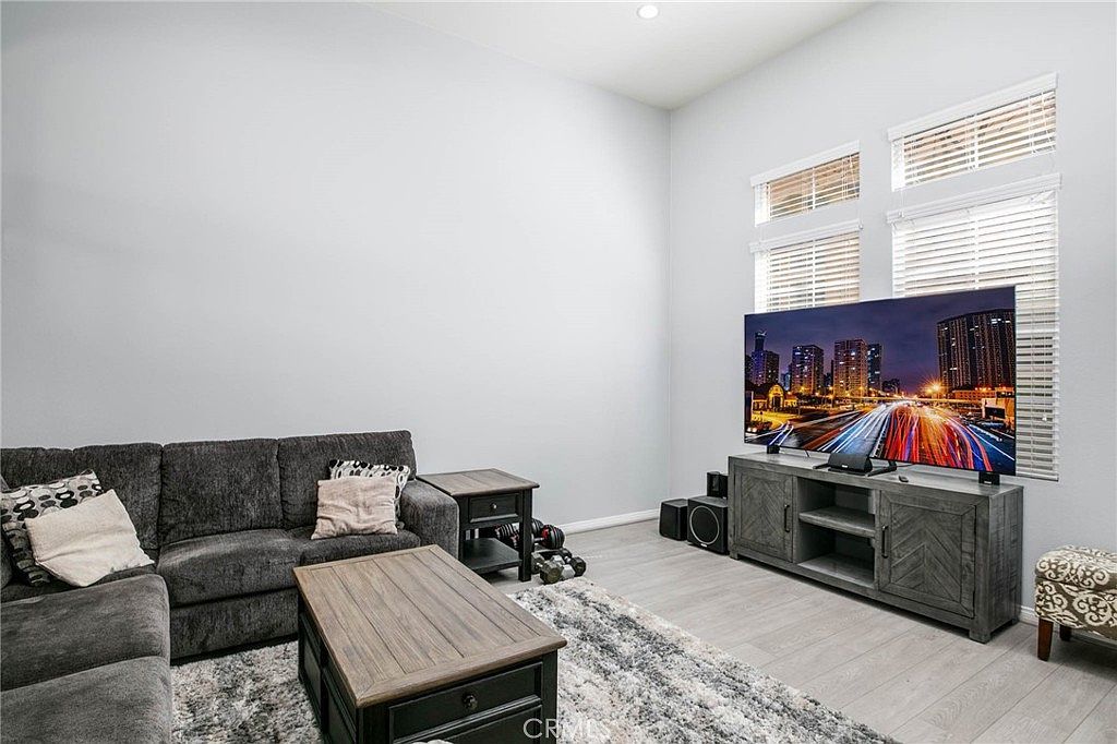 4428 Owens St UNIT 103 Corona, CA 92883 - Thumbnail 4