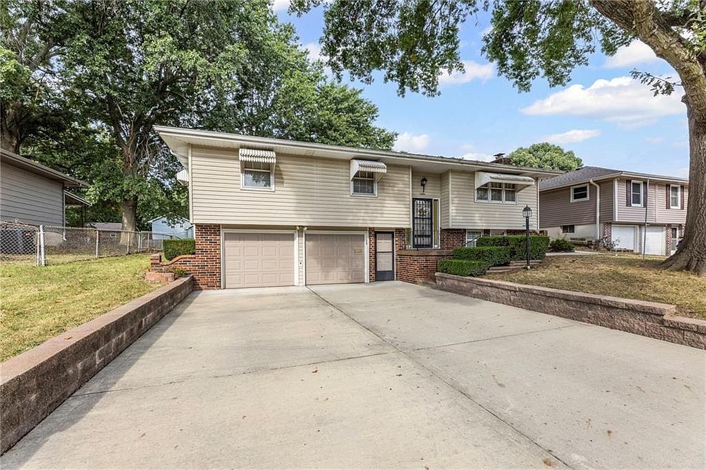 13804 Bennington Ave Grandview, MO 64030 - Thumbnail 4