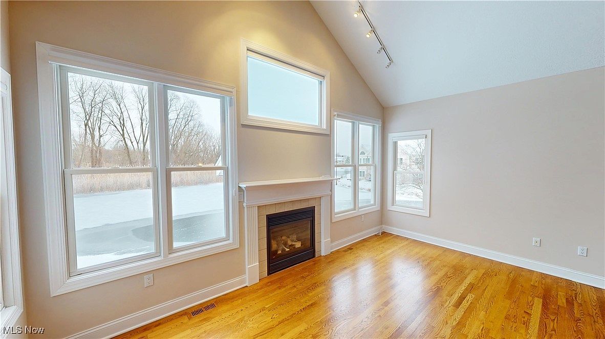 891 Stonewater Dr Kent, OH 44240 - Thumbnail 4