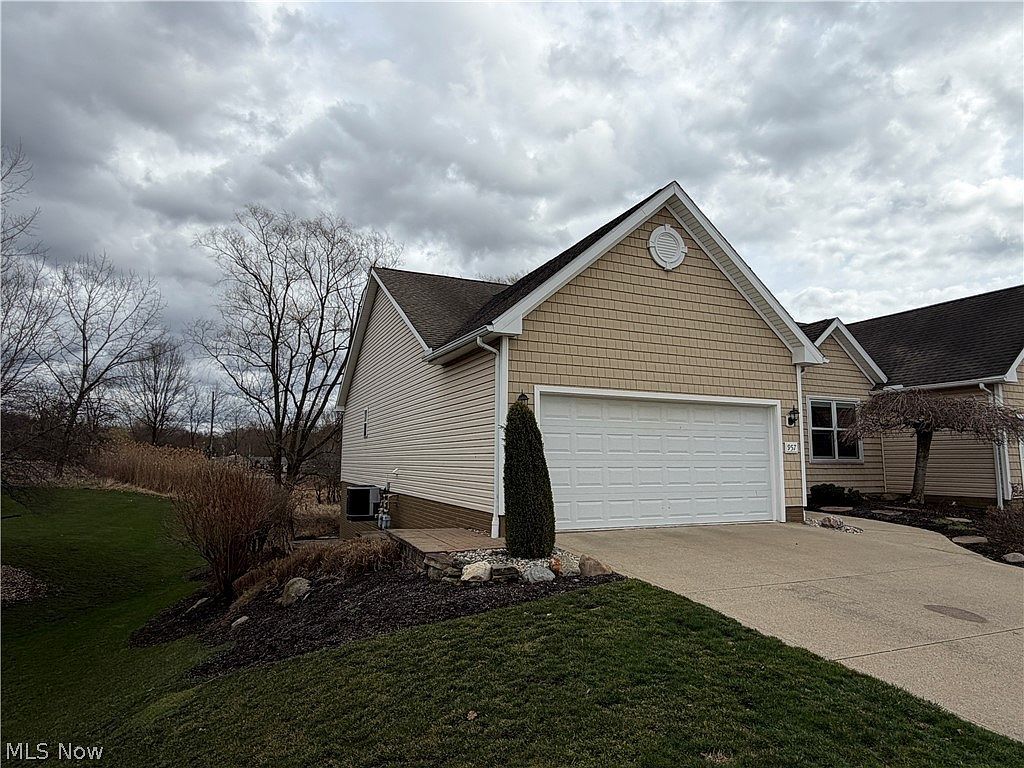 957 Edgewater Cir Kent, OH 44240 - Thumbnail 4