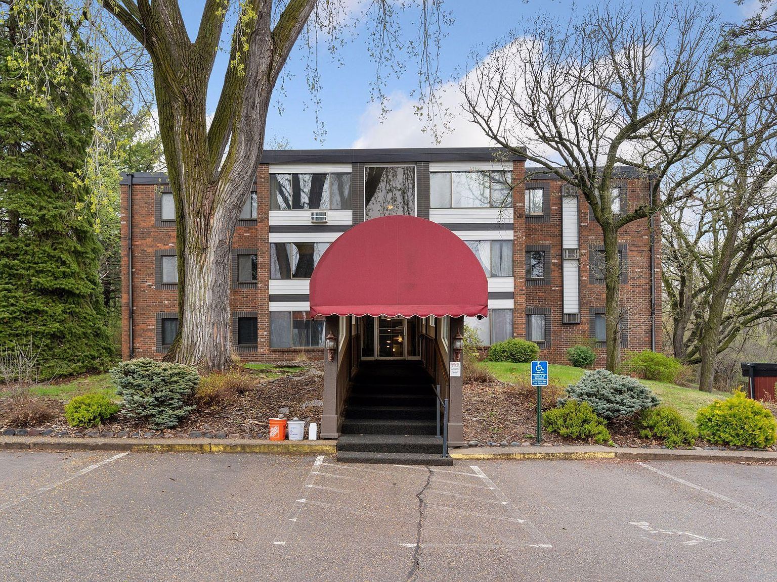 3076 Lexington Ave N APT A6 Roseville, MN 55113 - Thumbnail 4