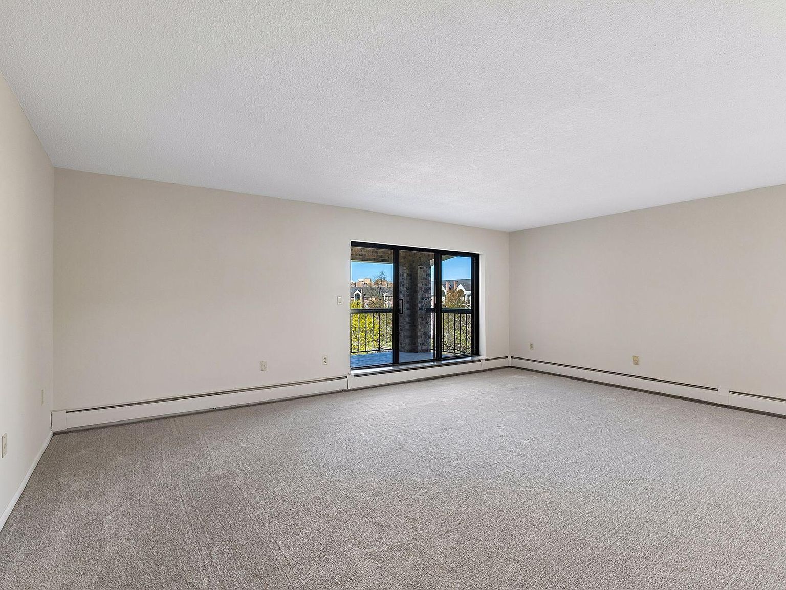 2221 Youngman Ave APT 501 Saint Paul, MN 55118 - Thumbnail 4